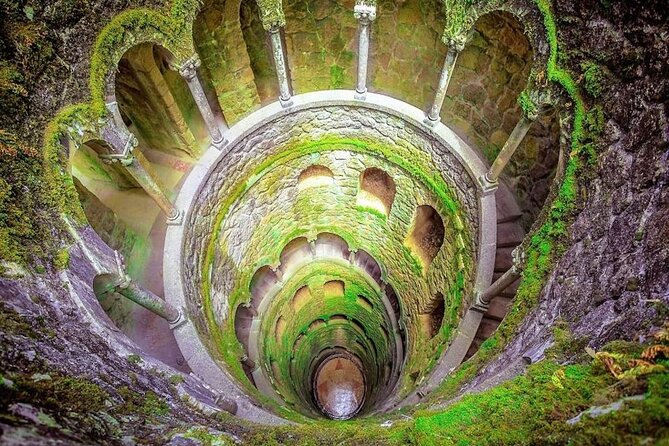Private Half-Day Tour to Sintra - Sintra center gives you 90 minutes to slow down
