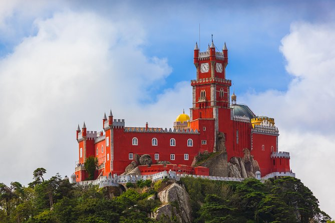 Private Half Day Tour to Sintra and Pena Palace from Lisbon - Pena Palace: the colorful centerpiece