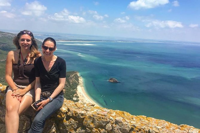 Private Lisbon Arrabida Wine Tour: Food & Wines, Mountain and Sea - Azeitão lunch: simple setting, extra cost