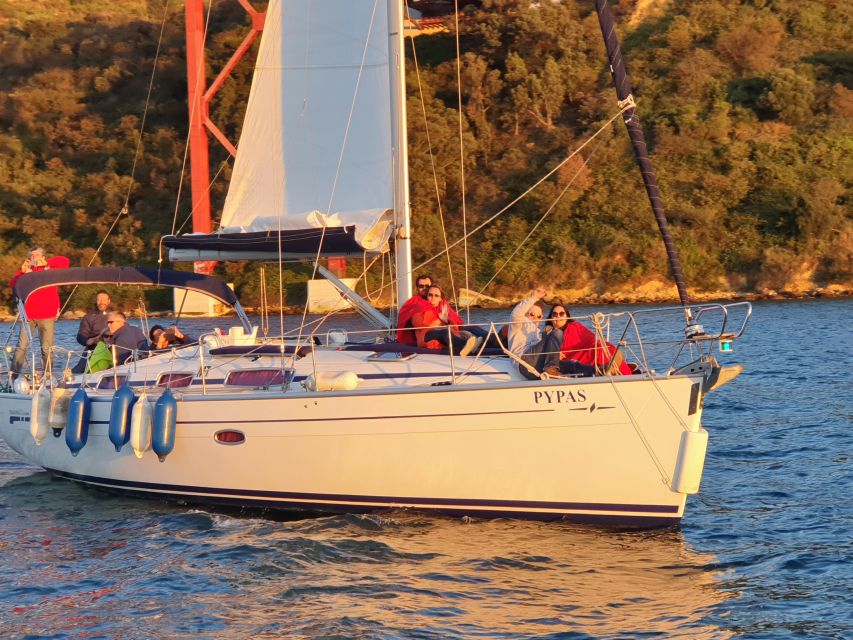 Private Lisbon Sightseeing Sailing Boat Tour with Locals - Key points to know before you book