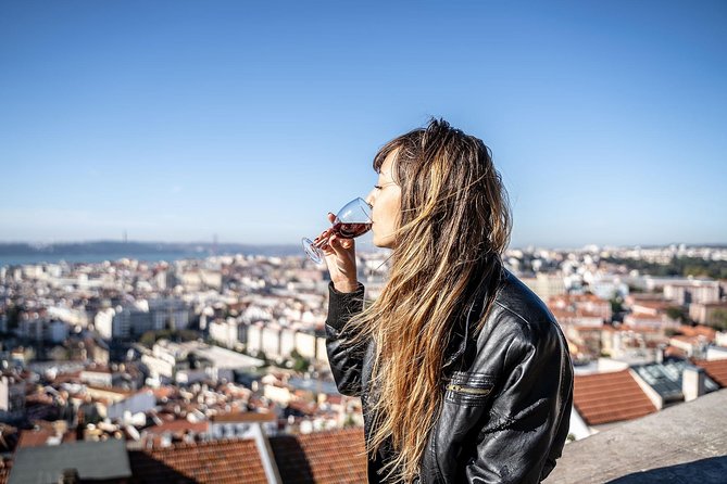 Private Lisbon Sightseeing Tuk-Tuk Tour: Alfama, Belém & More - What the guides add