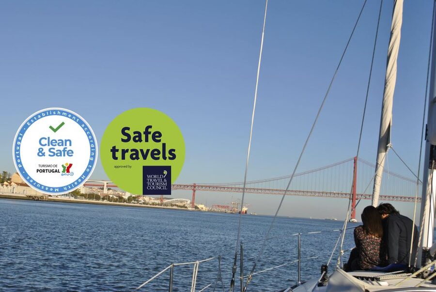 Private Romantic cruise with sparkling wine- 2-Hour- Lisbon - Lisbon’s coastline from a different angle