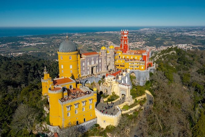 Private Tour: Sintra, Cabo da Roca and Cascais Day Trip from Lisbon - What the guide adds to the day