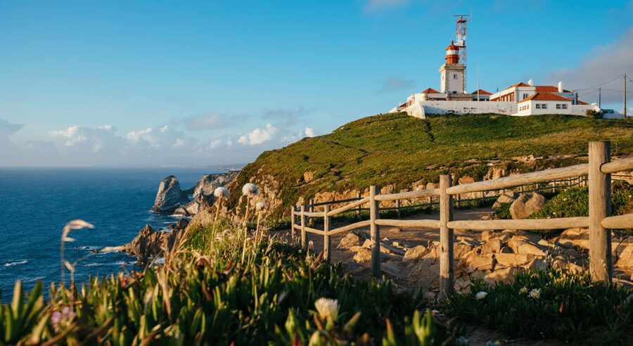 Private Tour : Sintra, Pena palace, Cabo da roca, Cascais - Cascais: a relaxed finish by the sea