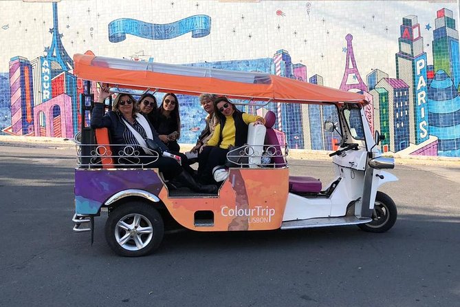 Private Tuk Tuk Tour Through Lisbon’s Historical Streets - Lisbon Cathedral: a 15-minute look at the city’s religious center