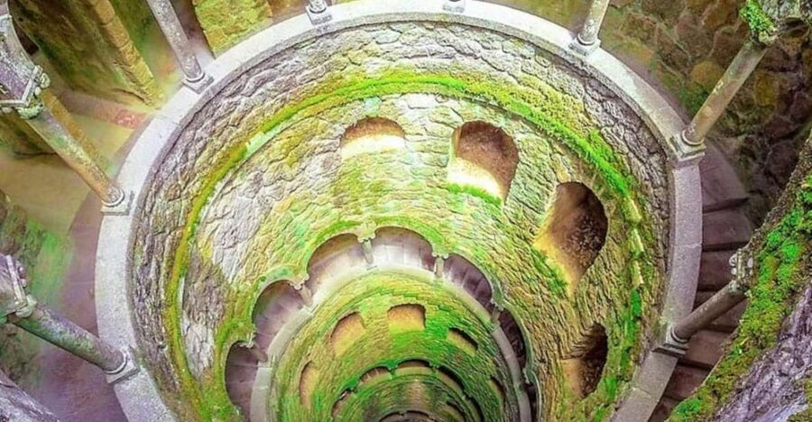 Quinta da Regaleira Skip-the-Ticket-Line Entry & Audioguide - The palace, chapel, and first garden paths