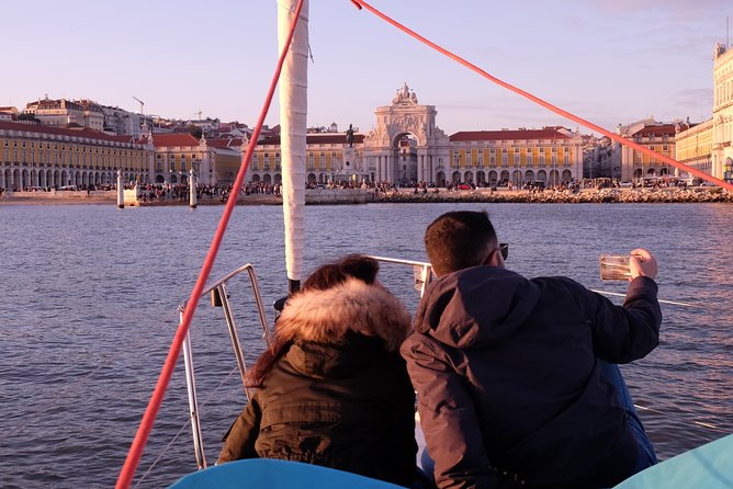 Relaxing Sailboat Cruise along the Tagus - Cristo Rei across the water