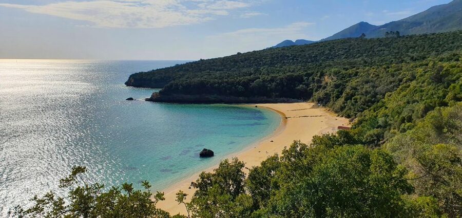Sesimbra e Arrábida Natural Park: 1 Day Tour & Wine Tasting - Cabo Espichel and the edge of the Atlantic