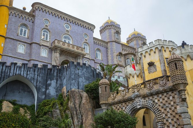Sintra and Cascais Small-Group Day Trip from Lisbon - Free time by Cascais Bay