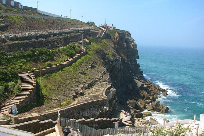 Sintra & Coast Escape – Palaces, Beaches & Villages - Local guides make the long day worthwhile