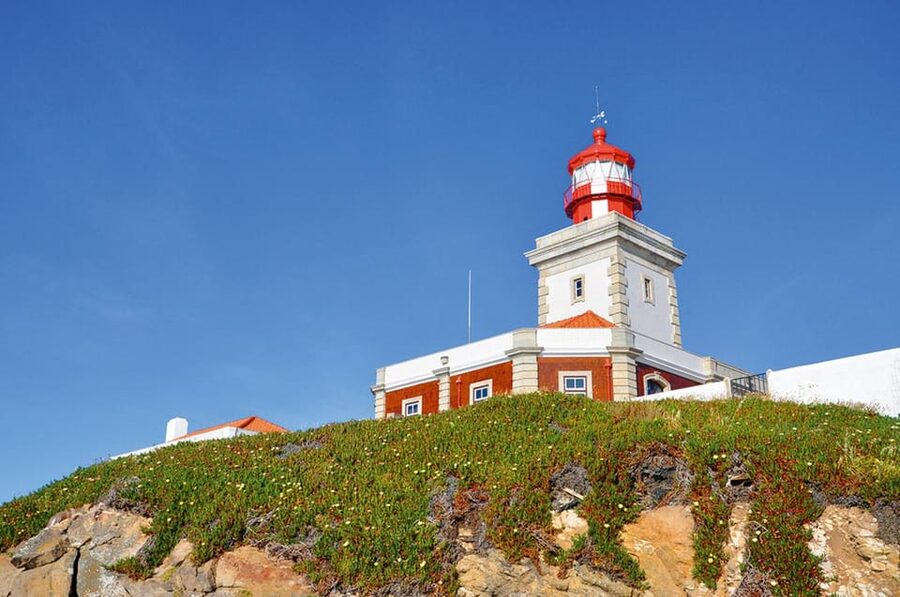 Sintra: Full-Day Deluxe Tour with Pena Palace ticket - Cascais and a quick look at Estoril
