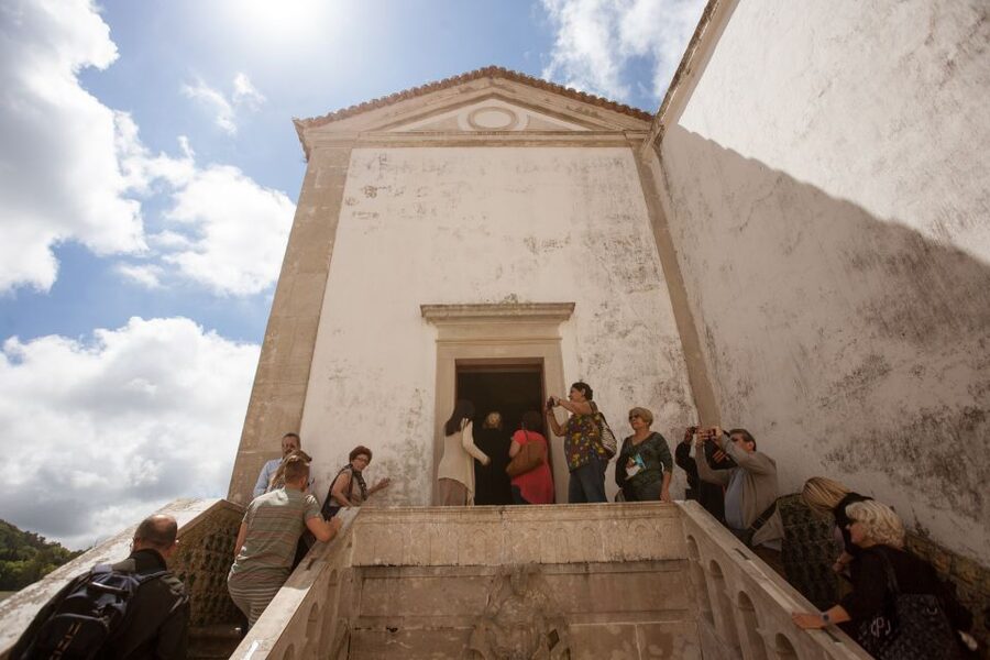 Sintra: Half-Day Tour with Royal Palace Ticket - Why this half-day route works