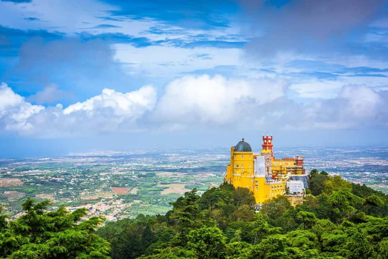 Sintra Hike: Past palaces and hidden paths. - Viewpoints toward Lisbon, Cascais, and the Atlantic