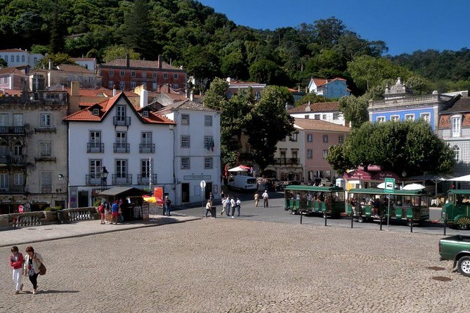 Sintra, Pena Palace, Cabo Roca, Cascais Small Group from Lisbon - Estoril and the final drive
