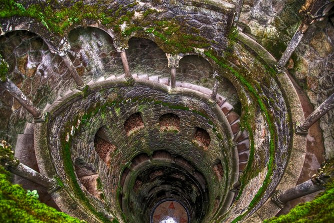 Sintra Small-Group Tour: Let the Fairy Tale Begin with Pick Up - The guide may be the best value in the price