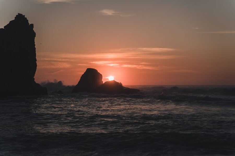Sintra: Sunset Hike, Tapas & Wine at Secret Beach - Key points at a glance