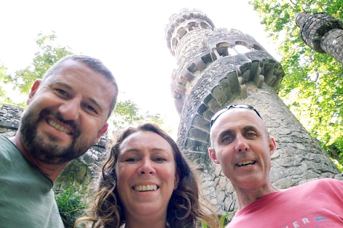 Sintra to Cascais: 2 Palaces, 4 Sites, Small Group 10 Hour Tour - Azenhas do Mar and the Atlantic road