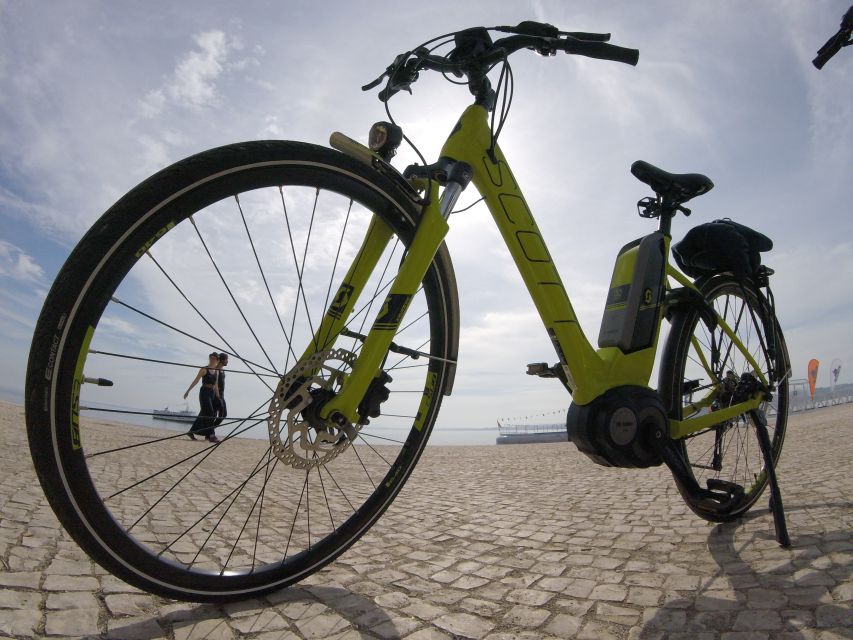 South Lisbon: 3-Hour Christ the King Electric Bike Tour - Santa Justa, Praça do Comércio, and the old shipyards