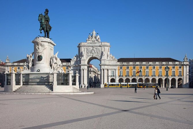 Sunset Sailing Tour On The Tagus River - Key things to know before you book