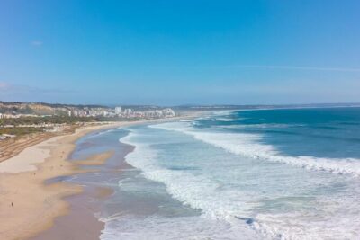 The Surf Instructor in Costa da Caparica