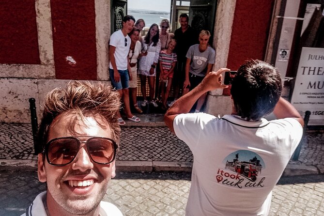 True 4Hour Private Tuk Tuk Tour: Discover Lisbon with a Local! - Graça, São Vicente, and the National Pantheon