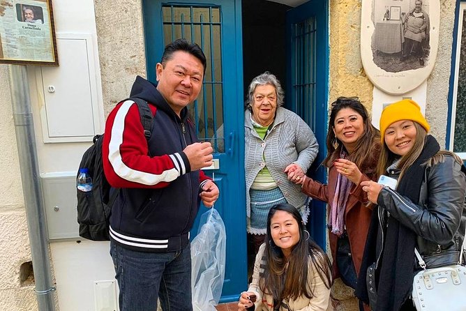 Tuk Tuk Lisbon Guided tour! 100% PRIVATE & PERSONALIZED - A quick ride that can become a real Lisbon tour