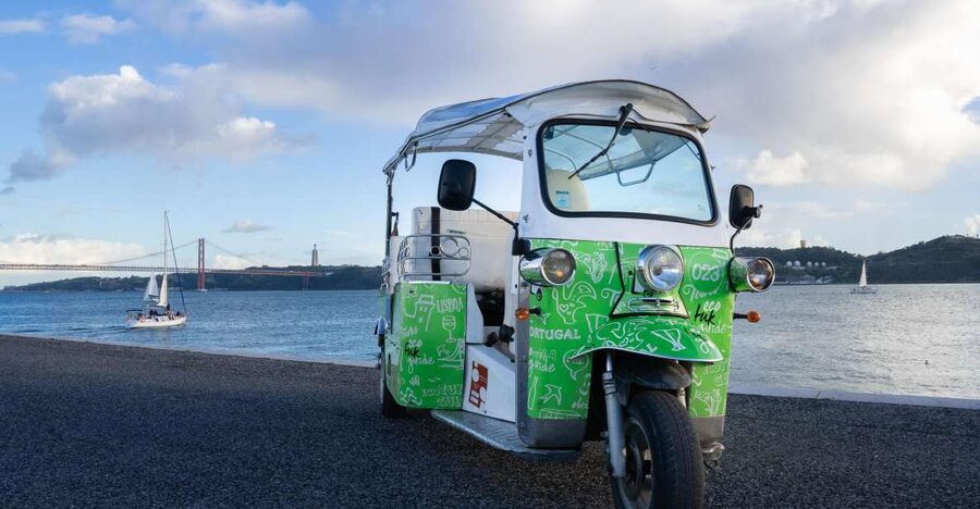 Tuk Tuk Lisbon: Old Lisbon 2-Hour - What the two-hour timing really means