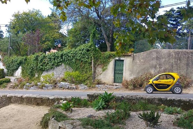 Unforgettable Sintra Tour E-CAR GPS audio-guided route that informs and entertains! - The Moorish Castle and views across Sintra