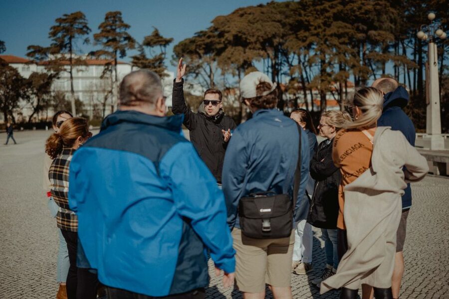 Wonders of Fátima Half Day Private Tour - The Sanctuary and its enormous square